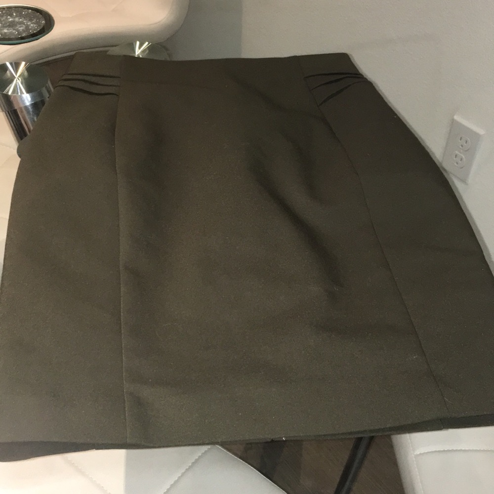 Olive express pencil skirt